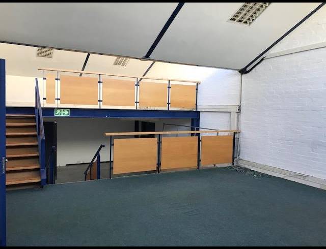 890M² OFFICE TO LET IN OBSERVATORY